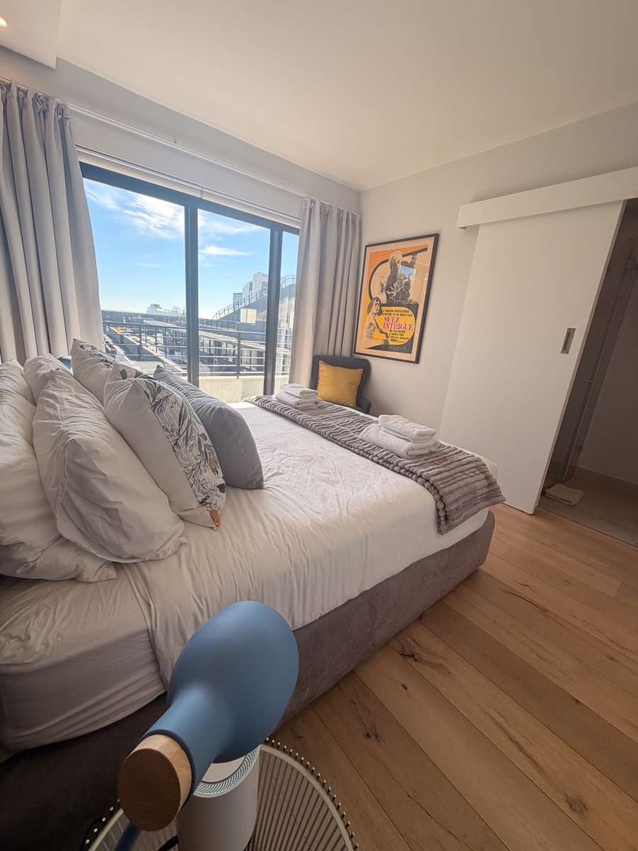 2 Bedroom Property for Sale in Sea Point Western Cape